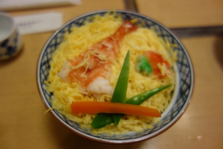 １３　音羽鮨　蒸し寿司