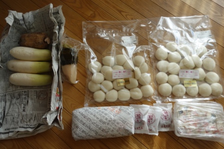 ふたばの丸餅・母手作りの蕪寿司・尾州屋のそば餅・一保堂のお茶・すぐき等