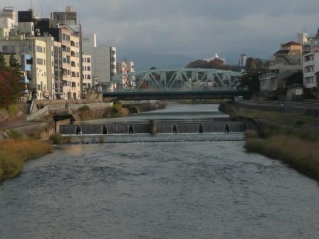 15:05　新橋から見た犀川大橋