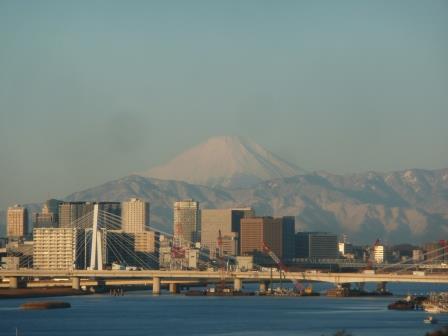 7:06　ホテルの部屋より見えた富士山