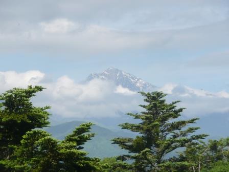 5月22日（水）　8:37　穂坂自然公園より、甲斐駒ケ岳