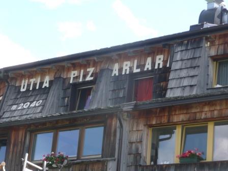 16:35　 Alpine Restaurant Piz Arlaraで一休憩