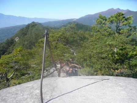 11:27　弥三郎岳の登頂用梯子
