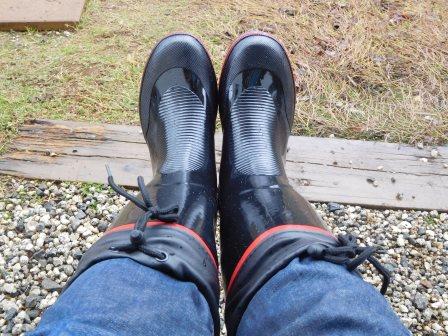 4月1日（水）　長靴の新調　年に一足ぐらい履きつぶすペース
