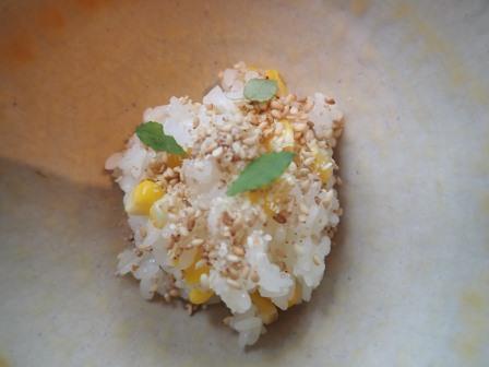 小淵沢　蕎麦HAJIME　前菜　山椒を添えた、玉蜀黍を和えたもち米