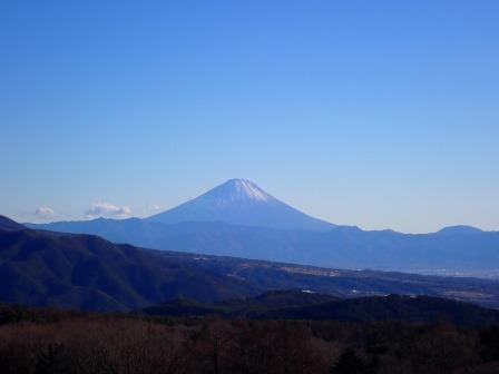 14:40　八ヶ岳ロイヤルホテル屋上より　富士山