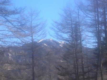 12:09　雪を抱く金峰山