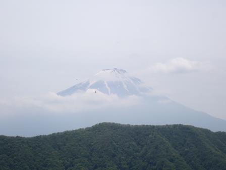 11:34　釈迦ヶ岳山頂に戻って来た　富士山