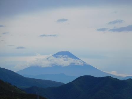 帰りの高原大橋でショートストップ　富士山