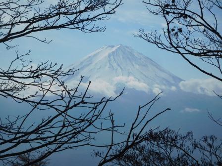 10:49　雲がきれた富士山