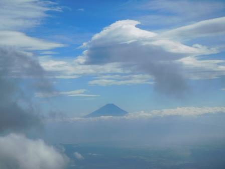 13:09　山頂より　富士山の眺望も