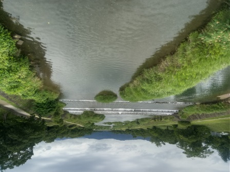 7月5日（水）　午後の散歩、鴨川を南下、葵橋よりの北面の眺め