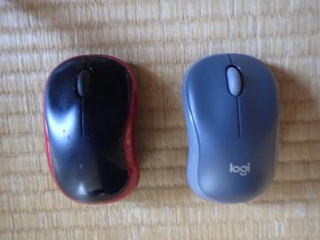 左が使っていたマウス、右が新調たマウス
