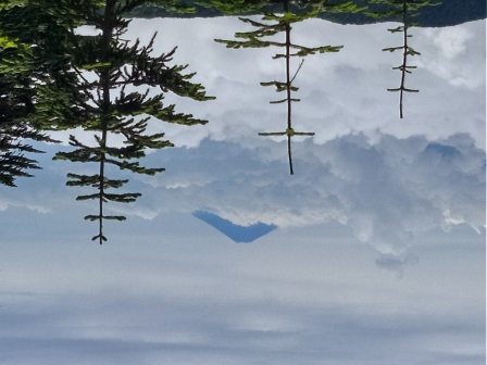 前日10:54、何と全く同じ場所同じ時間に撮影した富士山