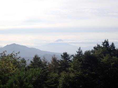 8:19　天の河原より、茅ヶ岳と富士山