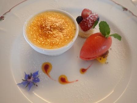 デザート　私の頼んだクレームブリュレ