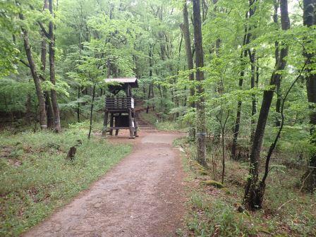 8:40　烽火台のある白山登山口