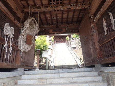 11:55　塩澤寺山門