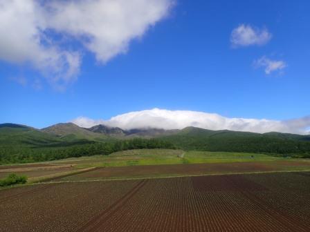 9:26　晴れになったので、昨日寄った愛妻の丘で途中下車