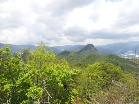 11:44　男山山頂より　天狗山