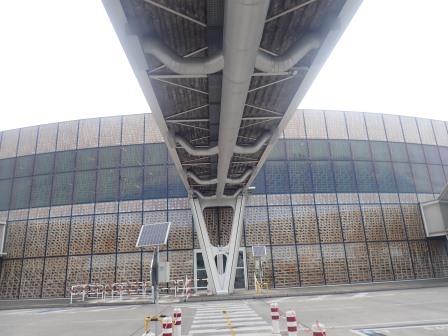 フランス時間10:47　トゥールーズ空港