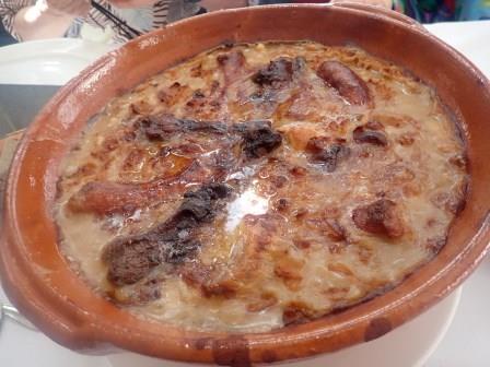 12:32　名物の白いんげんを煮込んだカスレ料理4人前