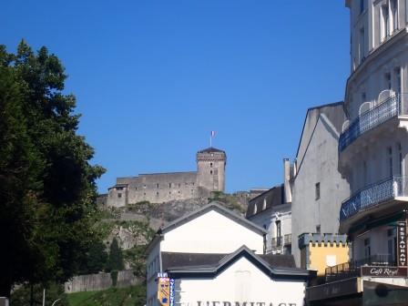 17:53　ルルド城