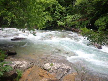 12:13　ナメ滝と言う所か