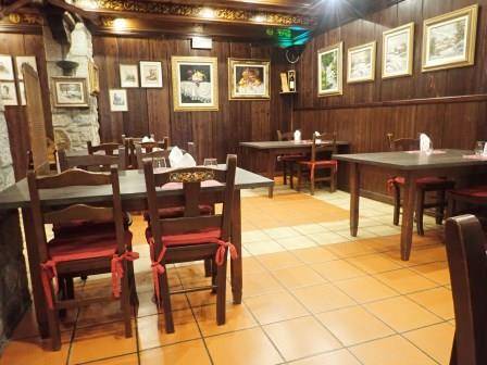 20:34　ホテルで夕食