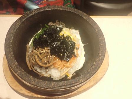 21:40　締めでいただいた石焼ビビンバ、この他に生ビールと焼肉