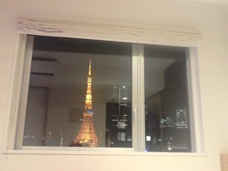 22:41　ホテルの部屋より