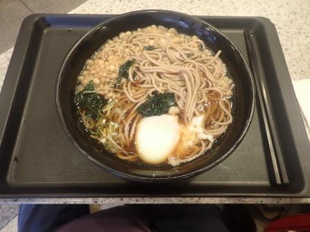 7:32　朝食、富士そば初体験