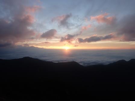 5:01　雲海からの日の出