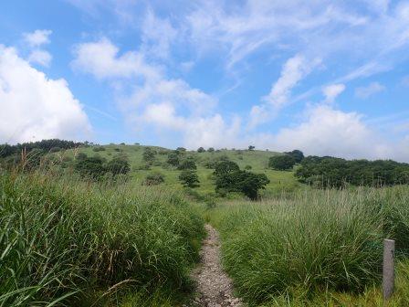 10:18　草原に青空が見えて来た