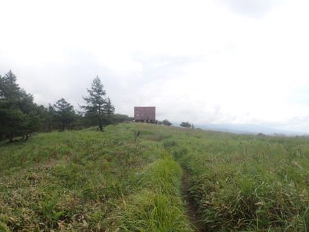 11:44　昨年営業を終了したヒュッテアルビレオ