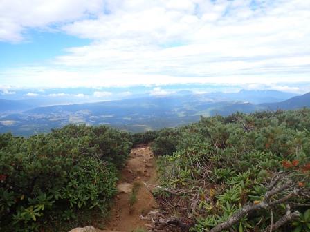 9:33　天狗岳西峰山頂より下山開始