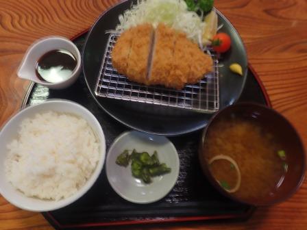 夕食　高根の湯レストランパセリ、ロースかつ定食