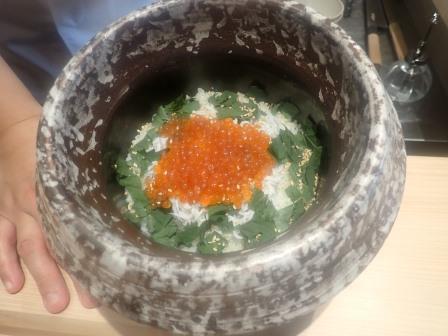 14:01　イクラとシラスの土鍋のまぜご飯