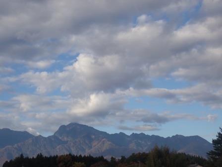 朝の甲斐駒ヶ岳