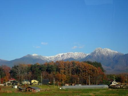 15:06　車窓より、雪山、硫黄岳、横岳、赤岳、阿弥陀岳