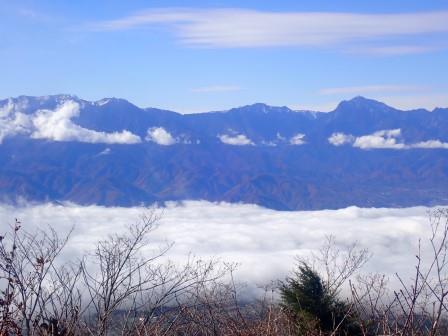 11:12　山頂より、南アルプス