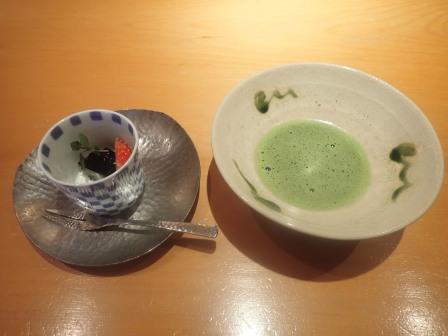 苺と黒蜜寒天の水菓子と抹茶