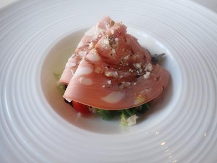 昼食　甲斐市　キングスウェルカンパーナ　サラダ