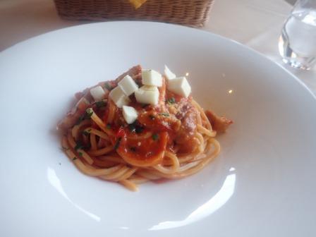 上さんの頼んだパンチェッタのアラビアータ