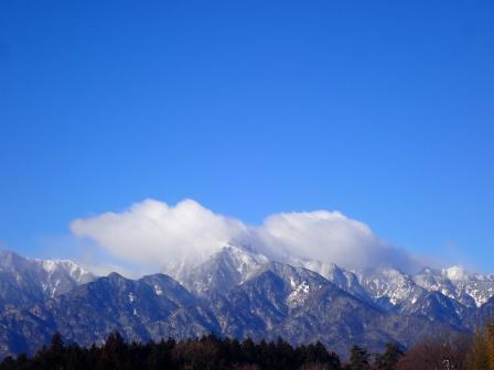 その後、青空となり布団を干す