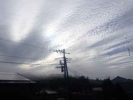 6:34　自宅ベランダより、夜明け前の東の空