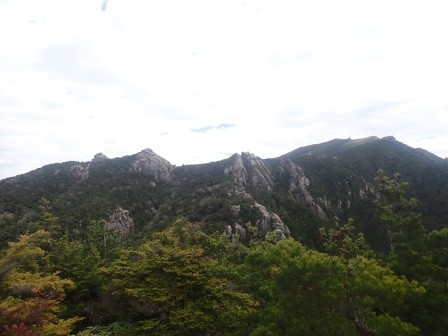 10:40　鷹見岩より、金峰山