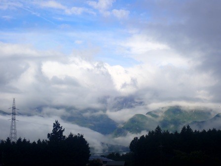 朝の南アルプス