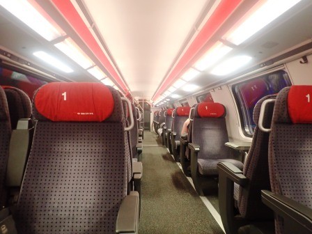 14:53　1等車両の2階席