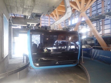 9:26　トロッケナーシュテックで大きなゴンドラに乗換える